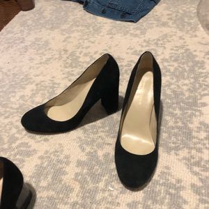 Black Mark Fisher suede pumps